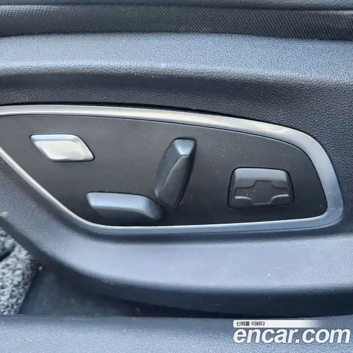 Renault SM6 2021 1.3 Автомат в Москве № 152439, фото 16