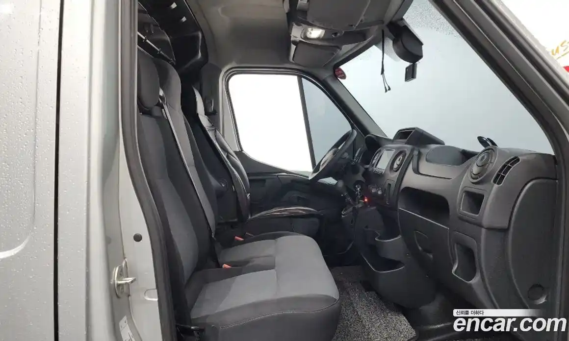 Renault Master 2019 2.3 Механическая в Москве № 152689, фото 11