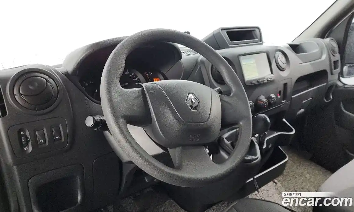 Renault Master 2019 2.3 Механическая в Москве № 152689, фото 13
