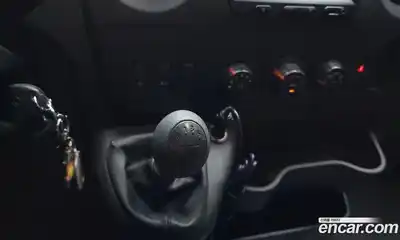 Renault Master 2019 2.3 Механическая в Москве № 152689, миниатюра 9