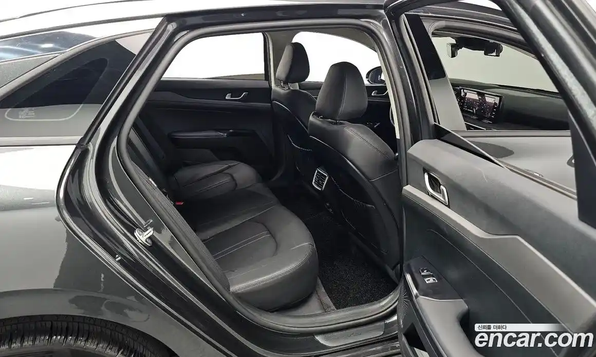 Kia K5 2023 2.0 Автомат в Москве № 15340, фото 14