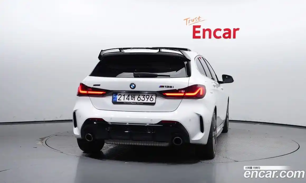 BMW 1-Series 2024 2.0 Автомат в Москве № 154348, фото 4