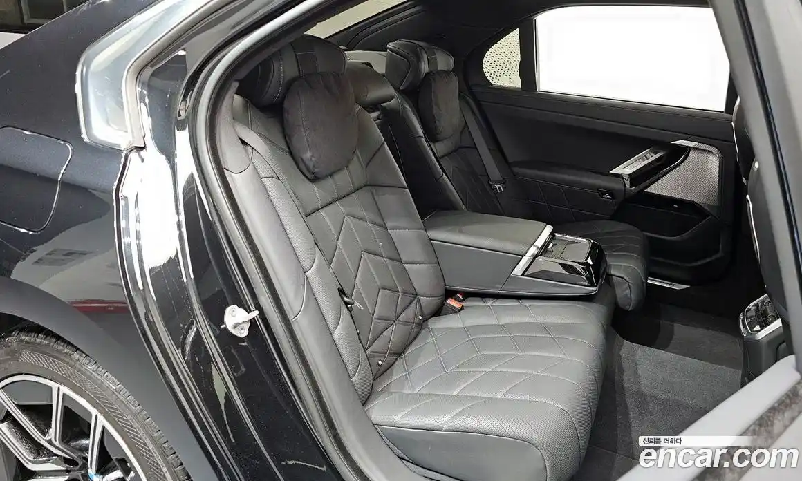 BMW 7-Series 2024 3.0 Автомат в Москве № 154647, фото 13