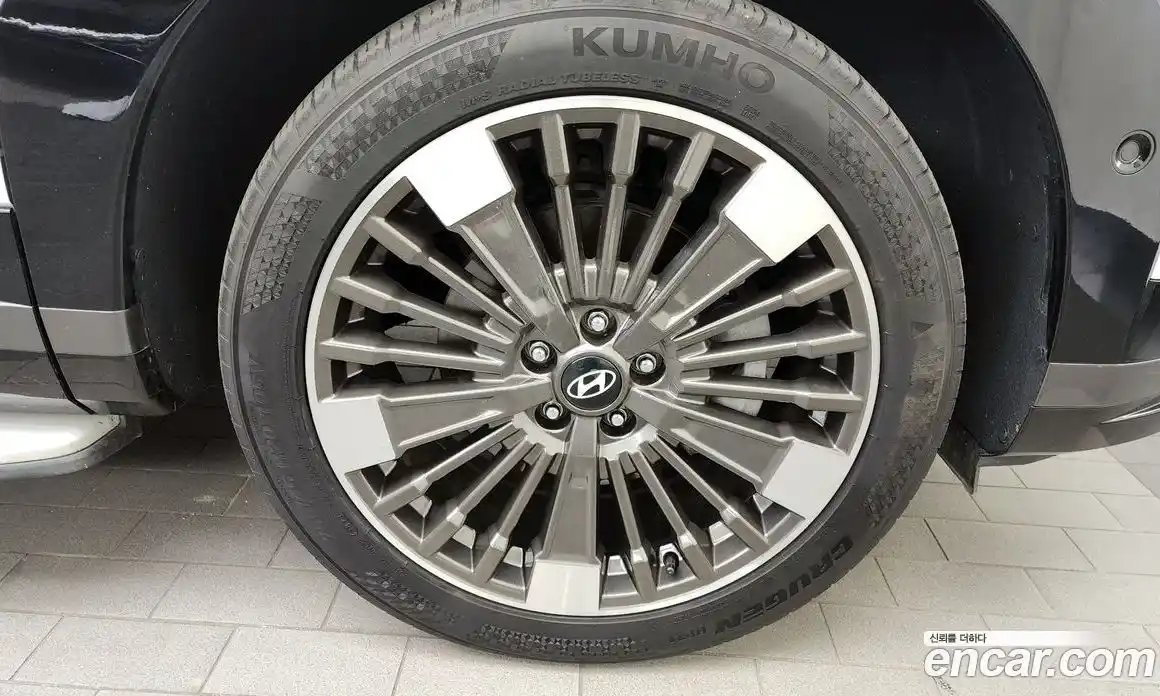 Hyundai Santa Fe 2024 1.6 Автомат в Москве № 155854, фото 19