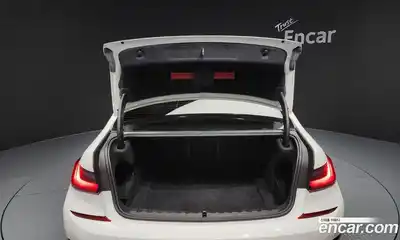 BMW 3-Series 2022 2.0 Автомат в Москве № 156978, миниатюра 2