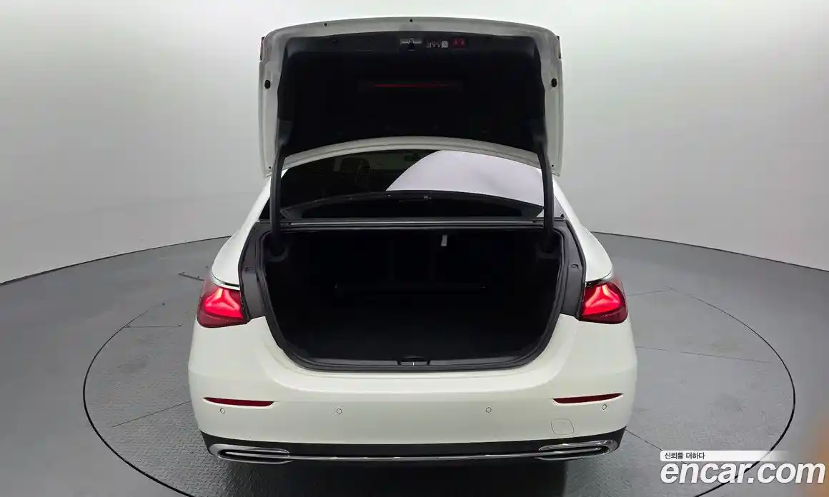 Mercedes-Benz E-Class 2024 3.0 Автомат в Москве № 160238, фото 20