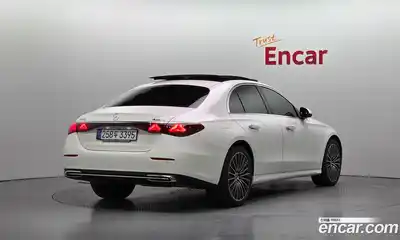 Mercedes-Benz E-Class 2024 3.0 Автомат в Москве № 160238, миниатюра 2