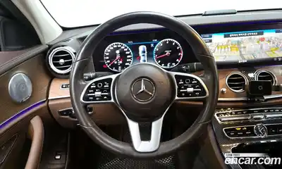 Mercedes-Benz E-Class 2020 2.0 Автомат в Москве № 160996, миниатюра 7