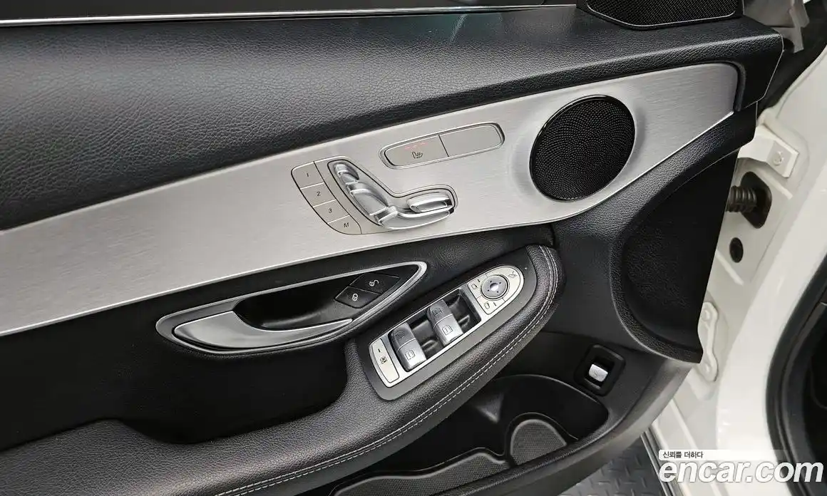 Mercedes-Benz C-Class 2017 2.0 Автомат в Москве № 161112, фото 15