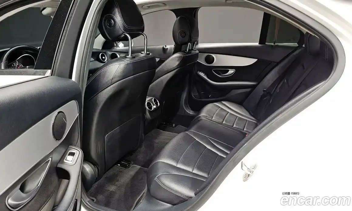 Mercedes-Benz C-Class 2017 2.0 Автомат в Москве № 161112, фото 18