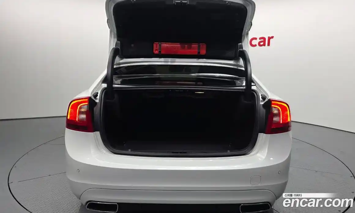 Volvo S60 2018 2.0 Автомат в Москве № 161909, фото 12