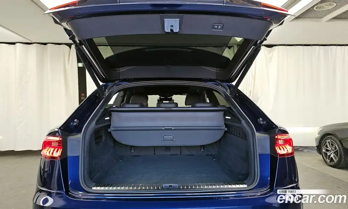 Audi Q8 2021 3.0 Автомат в Москве № 163131, фото 11