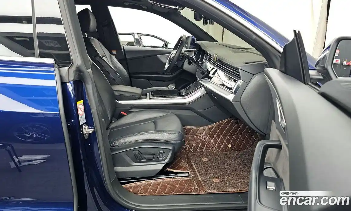 Audi Q8 2021 3.0 Автомат в Москве № 163131, фото 17