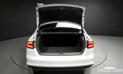 Audi A4 2015 2.0 Автомат в Москве № 163875, миниатюра 5