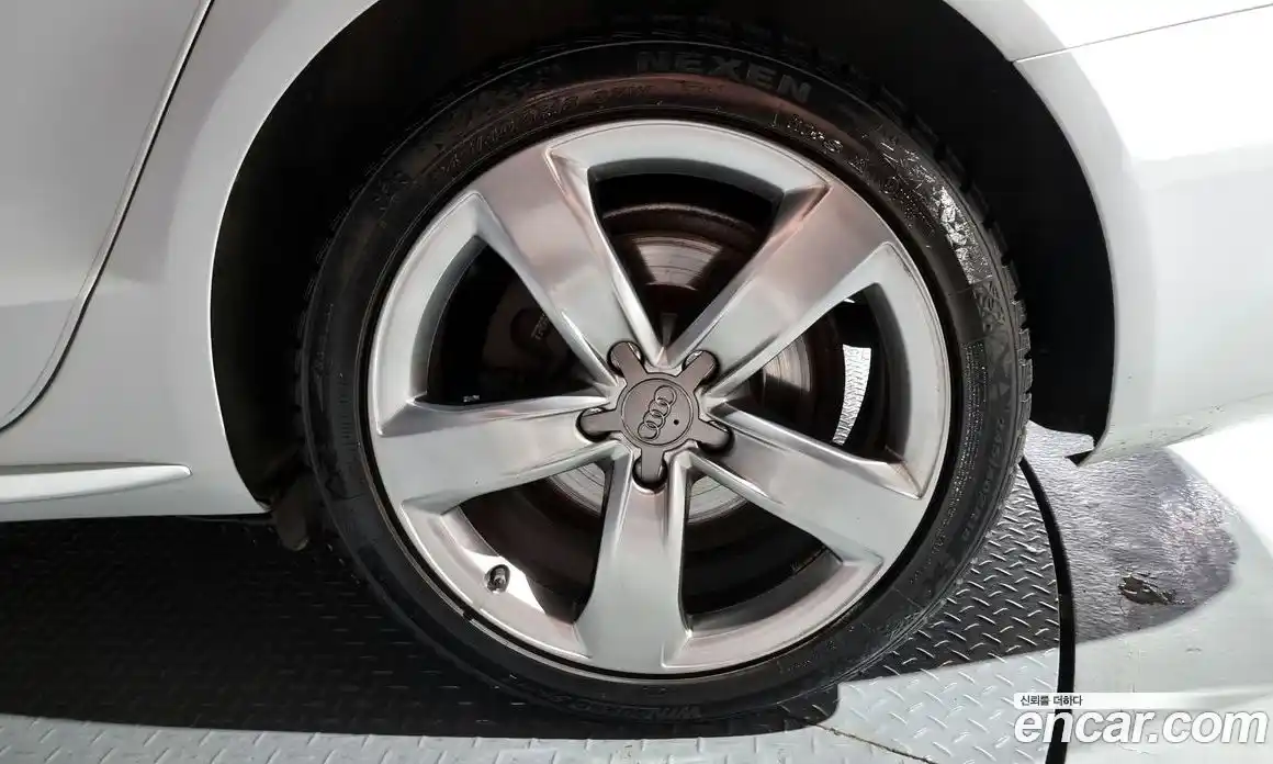 Audi A4 2015 2.0 Автомат в Москве № 163875, фото 10