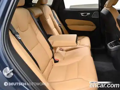 Volvo XC60 2024 2.0 Автомат в Москве № 164299, миниатюра 12