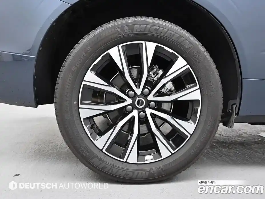 Volvo XC60 2024 2.0 Автомат в Москве № 164299, фото 5