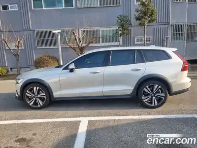 Volvo V60 2021 2.0 Автомат в Москве № 164768, миниатюра 5