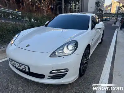 Porsche Panamera, 2011