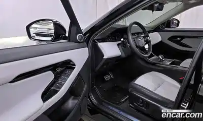 Land Rover Range-Rover Evoque 2024 2.0 Автомат в Москве № 165933, миниатюра 2