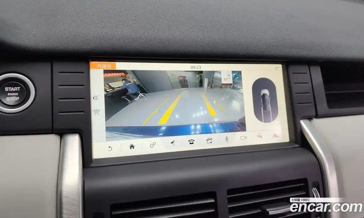 Land Rover Discovery Sport 2017 2.0 Автомат в Москве № 165975, фото 13