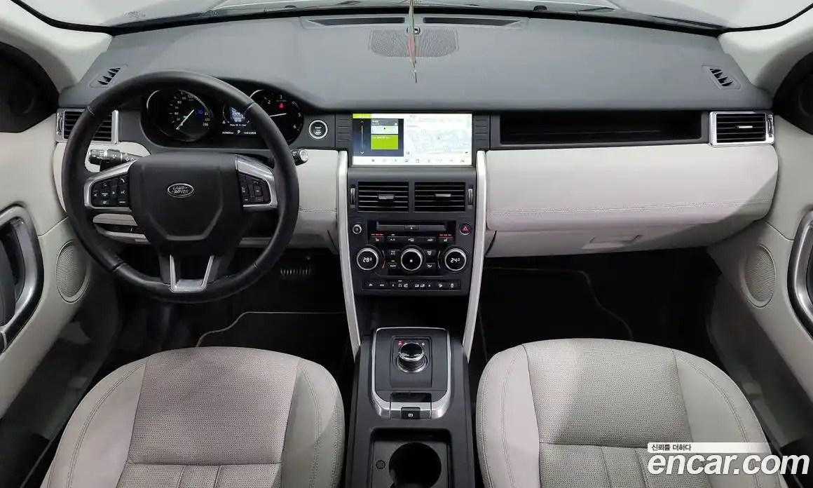 Land Rover Discovery Sport 2017 2.0 Автомат в Москве № 165975, фото 20