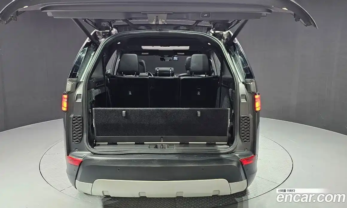 Land Rover Discovery 2018 3.0 Автомат в Москве № 166568, фото 17