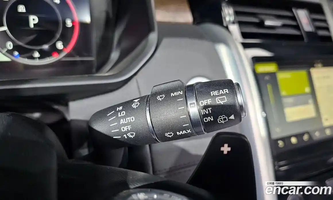 Land Rover Discovery 2018 3.0 Автомат в Москве № 166568, фото 19