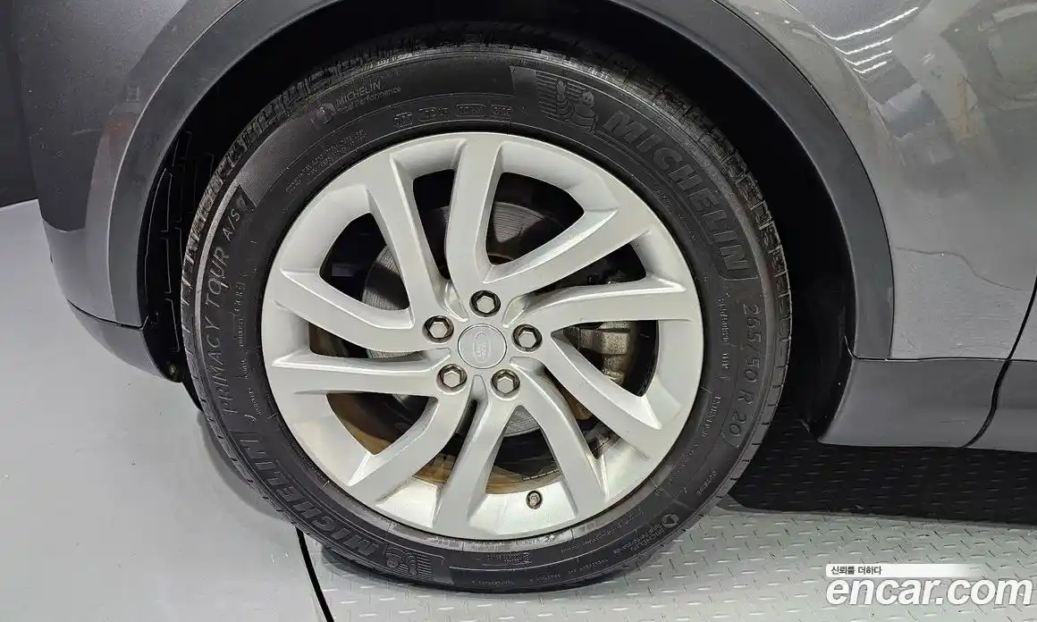 Land Rover Discovery 2018 3.0 Автомат в Москве № 166568, фото 7