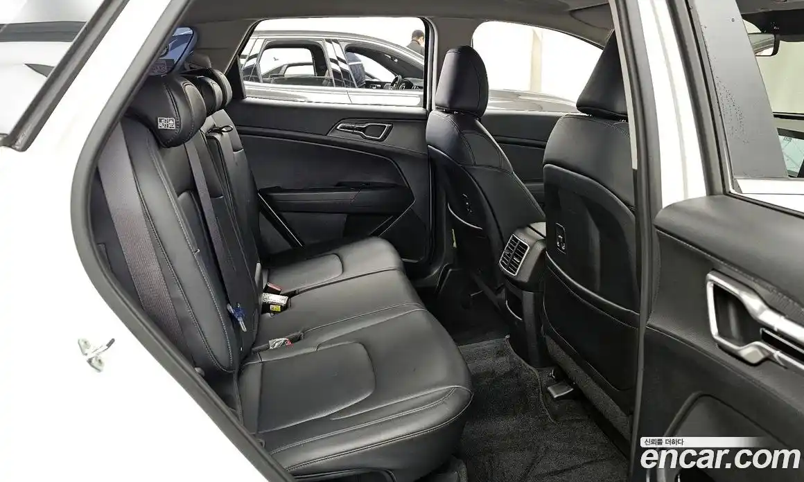 Kia Sportage 2022 1.6 Автомат в Москве № 16661, фото 14