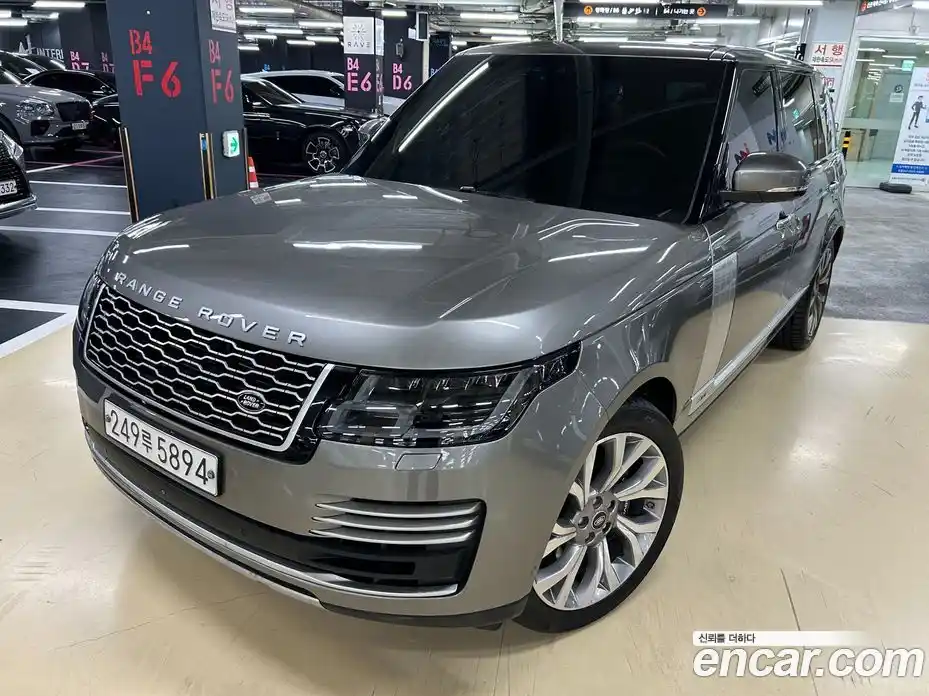 Land Rover Range-Rover 2019 4.4 Автомат в Москве № 166785, фото 1