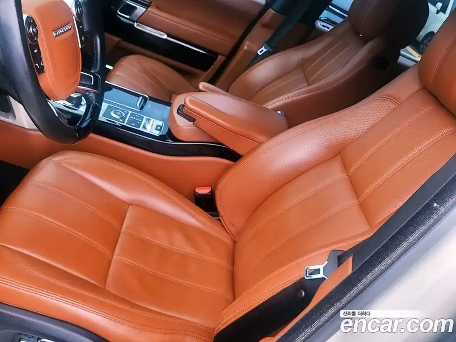 Land Rover Range-Rover 2014 4.4 Автомат в Москве № 166866, фото 14