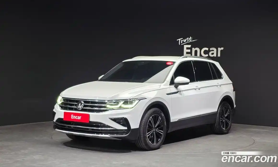 Volkswagen Tiguan 2023 2.0 Автомат в Москве № 168604, фото 12