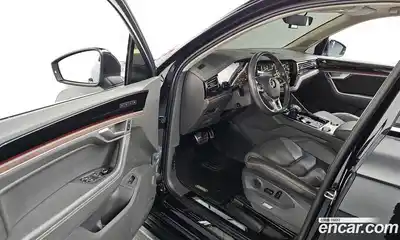 Volkswagen Touareg 2020 3.0 Автомат в Москве № 168739, миниатюра 10