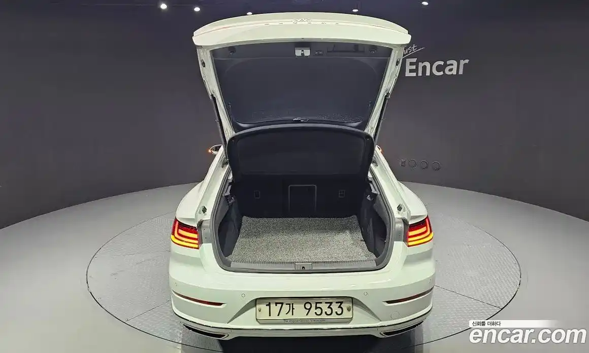 Volkswagen Arteon 2019 2.0 Автомат в Москве № 168836, фото 19