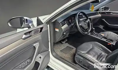 Volkswagen Arteon 2019 2.0 Автомат в Москве № 168836, миниатюра 2