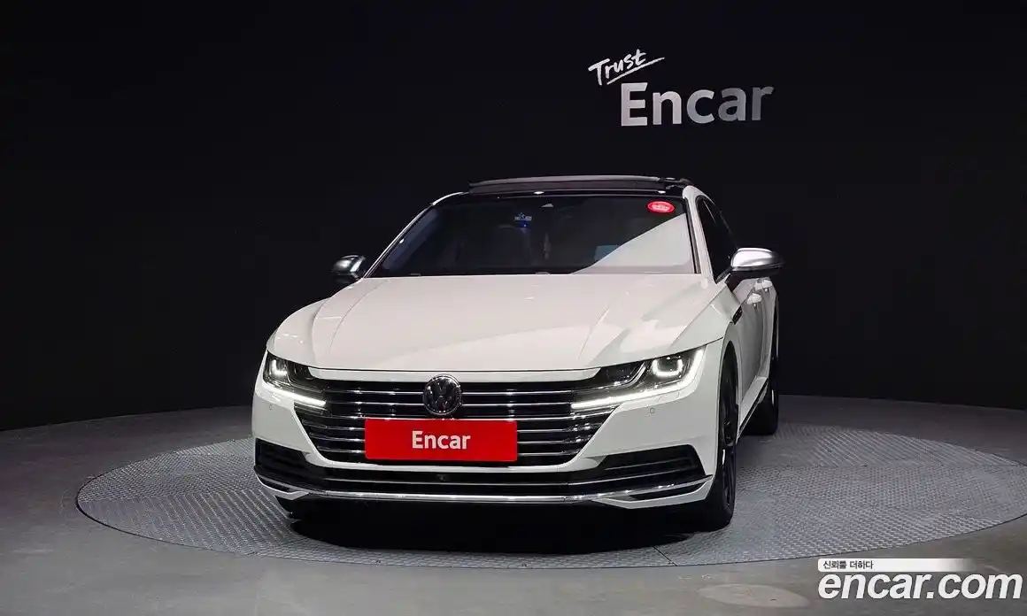 Volkswagen Arteon 2019 2.0 Автомат в Москве № 168836, фото 4