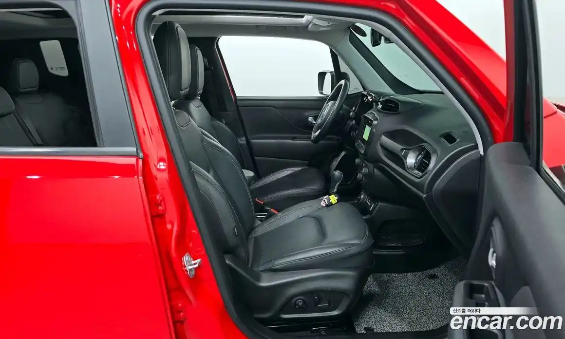 Jeep Renegade 2019 2.4 Автомат в Москве № 169716, фото 14