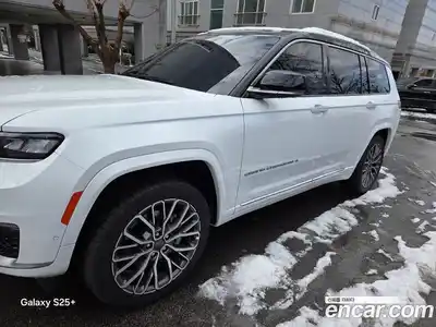 Jeep Cherokee 2024 3.6 Автомат в Москве № 169943, миниатюра 4