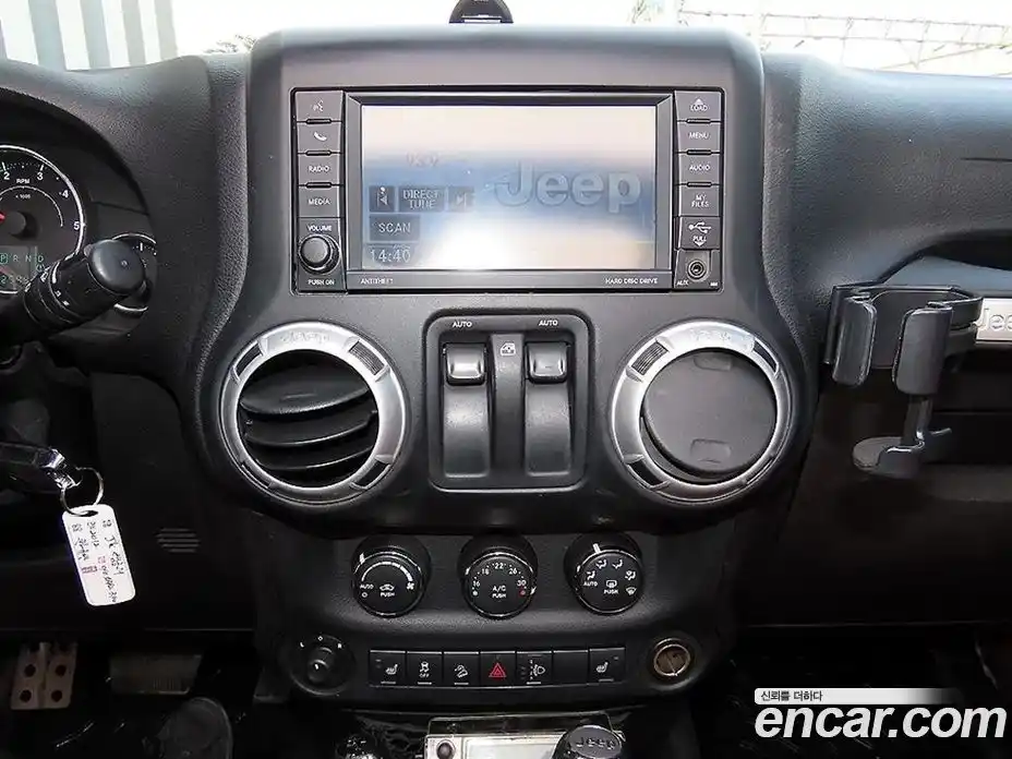 Jeep Wrangler 2012 2.8 Автомат в Москве № 170108, фото 12