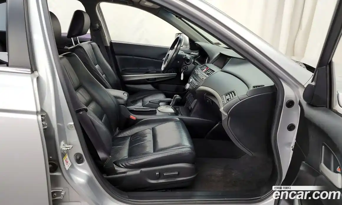 Honda Accord 2010 3.5 Автомат в Москве № 170527, фото 3