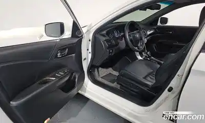 Honda Accord 2015 2.4 Автомат в Москве № 170574, миниатюра 3