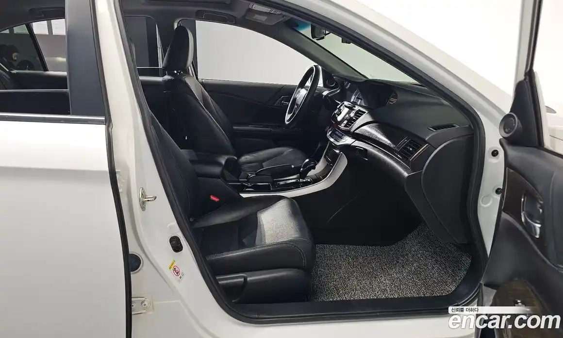 Honda Accord 2015 2.4 Автомат в Москве № 170574, фото 6