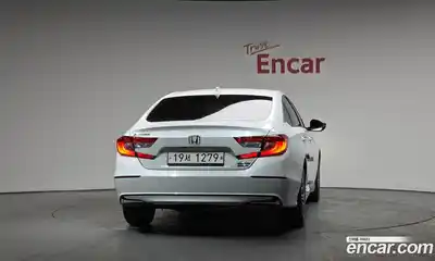 Honda Accord 2019 2.0 Автомат в Москве № 170637, миниатюра 3