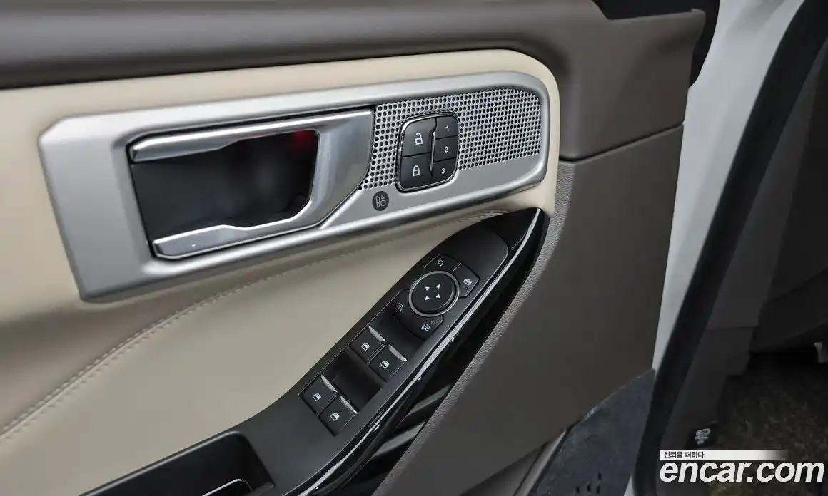 Ford Explorer 2021 3.0 Автомат в Москве № 170838, фото 17