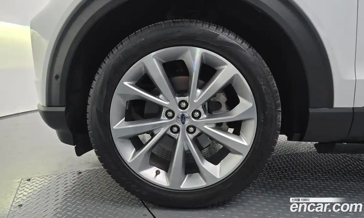 Ford Explorer 2021 3.0 Автомат в Москве № 170838, фото 5