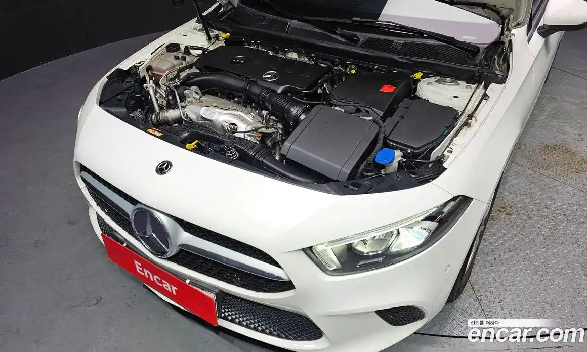 Mercedes-Benz A-Class 2021 2.0 Автомат в Москве № 172722, фото 5