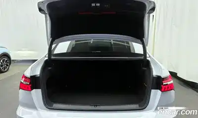 Audi A6 2022 2.0 Автомат в Москве № 179646, миниатюра 10