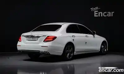 Mercedes-Benz E-Class 2017 2.0 Автомат в Москве № 180154, миниатюра 11