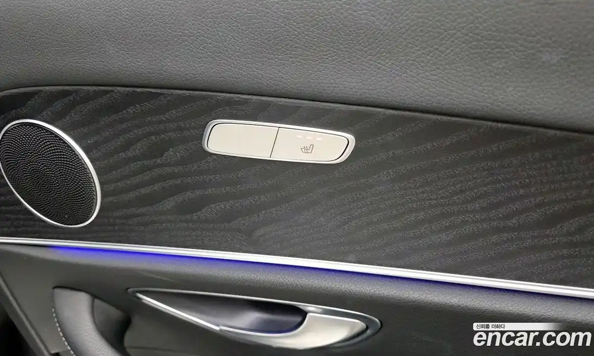 Mercedes-Benz E-Class 2017 2.0 Автомат в Москве № 180154, фото 12